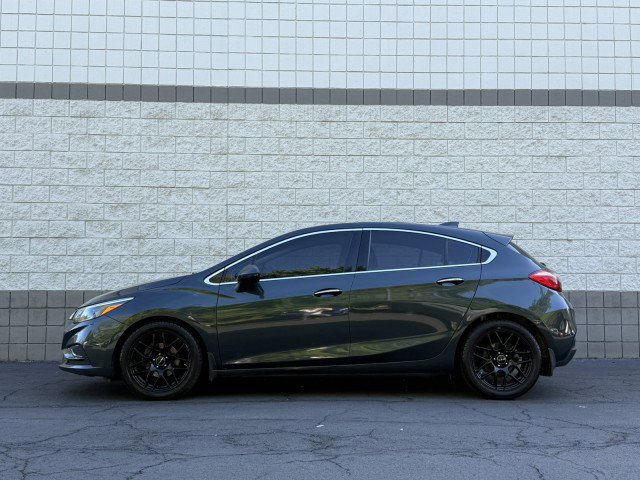 Used 2017 Chevrolet Cruze Premier w/ Enhanced Convenience Package FWD image 13