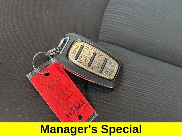 Used 2024 Chrysler Pacifica Touring image 48