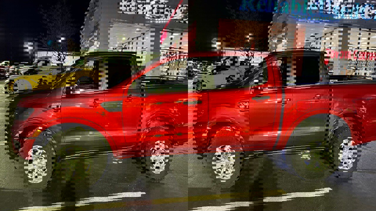 Used 2019 Ford Ranger XLT w/ Equipment Group 301A Mid image 12