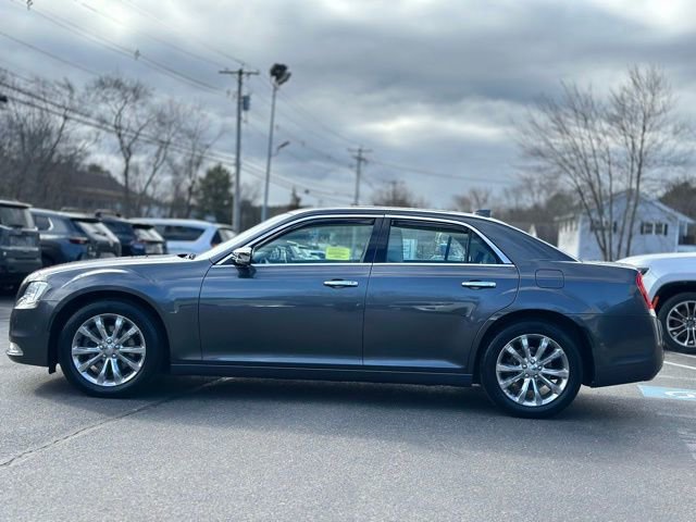 Used 2018 Chrysler 300 Limited w/ Safetytec Plus Group image 4