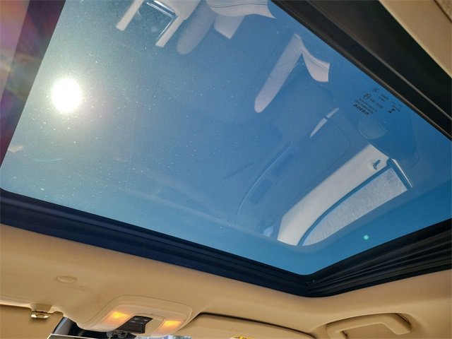 Used 2015 Volvo XC60 T6 w/ Proximity Package image 15