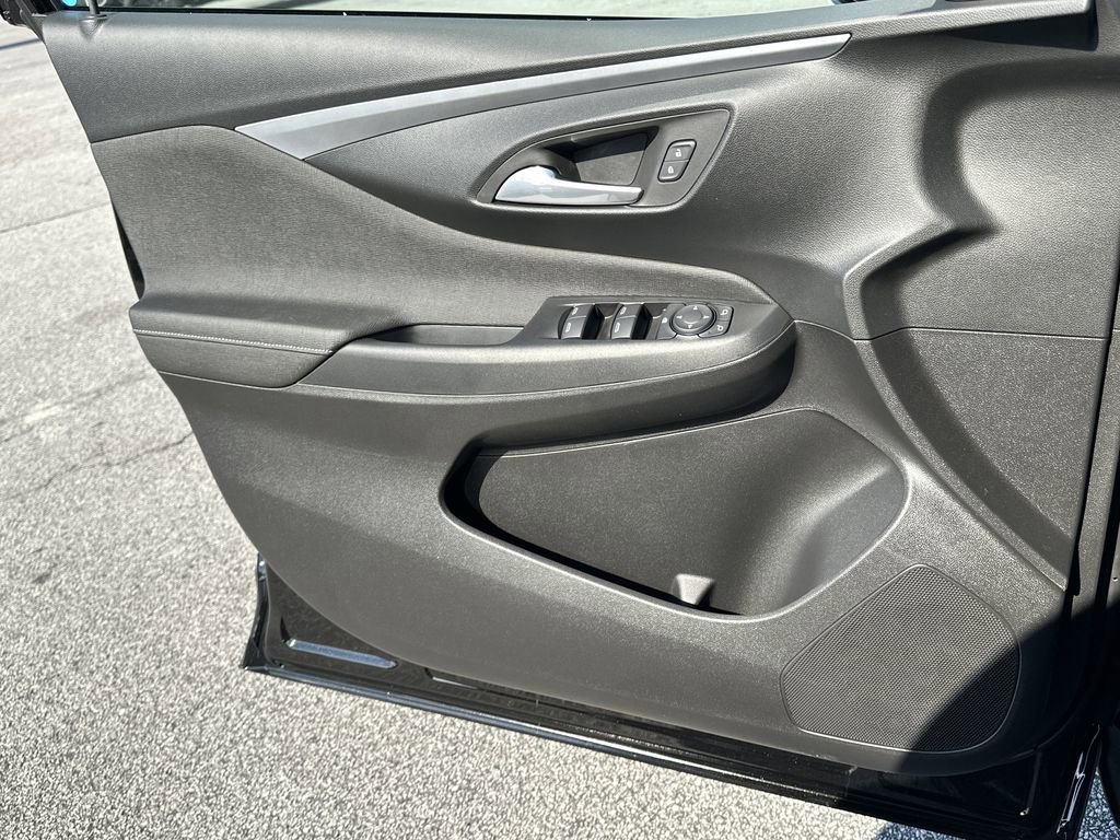 New 2026 Buick Envista Sport Touring w/ Convenience I Package FWD image 17