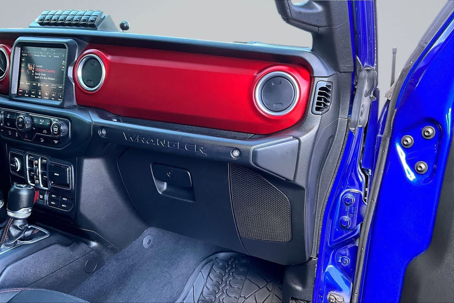 Used 2018 Jeep Wrangler Unlimited Rubicon AWD/4WD image 24
