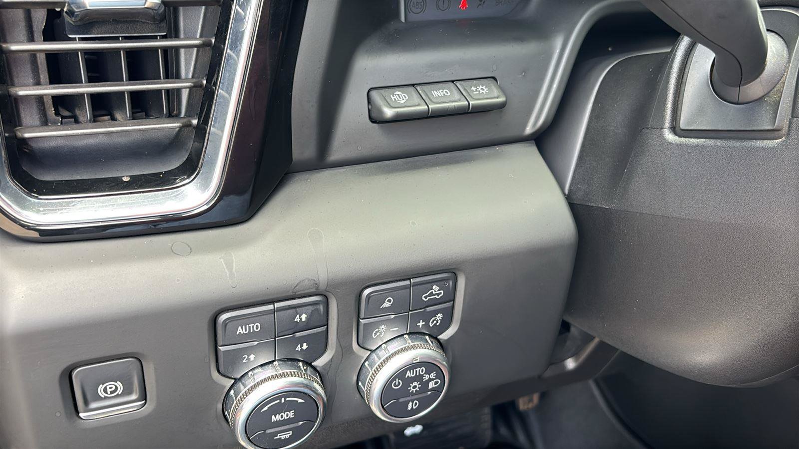 Certified 2024 GMC Sierra 2500 Denali Ultimate AWD/4WD image 27