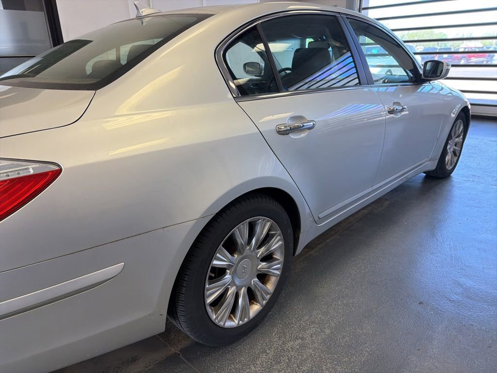Used 2009 Hyundai Genesis 3.8 w/ Premium Plus Pkg 3 RWD image 10