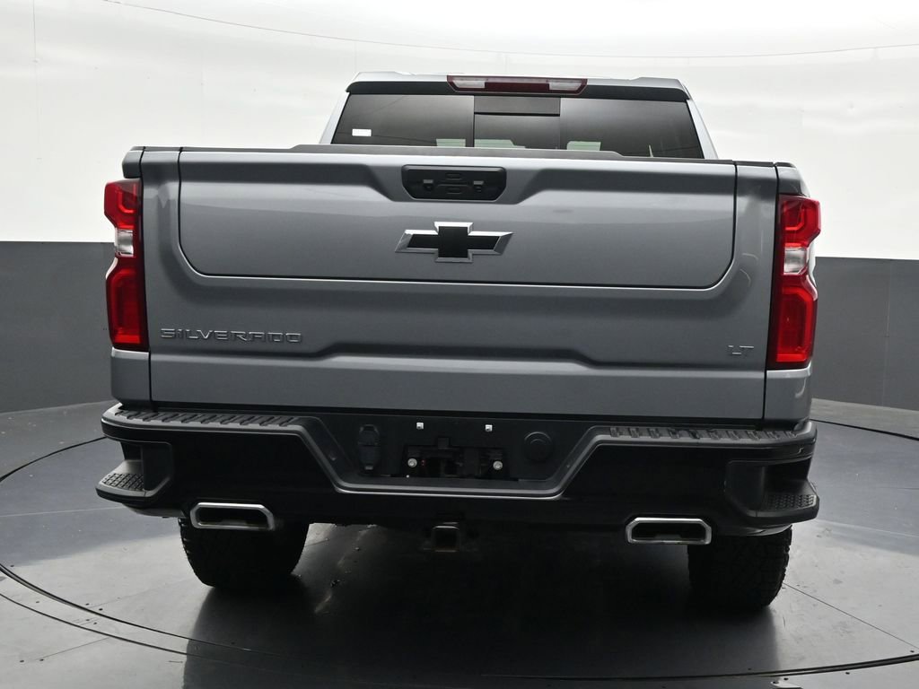 Used 2024 Chevrolet Silverado 1500 LT Trail Boss w/ Convenience Package II AWD/4WD image 4