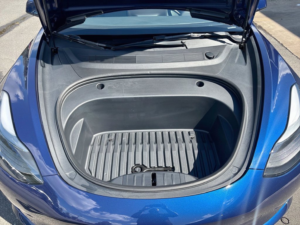 Used 2023 Tesla Model 3 Standard Range RWD image 26