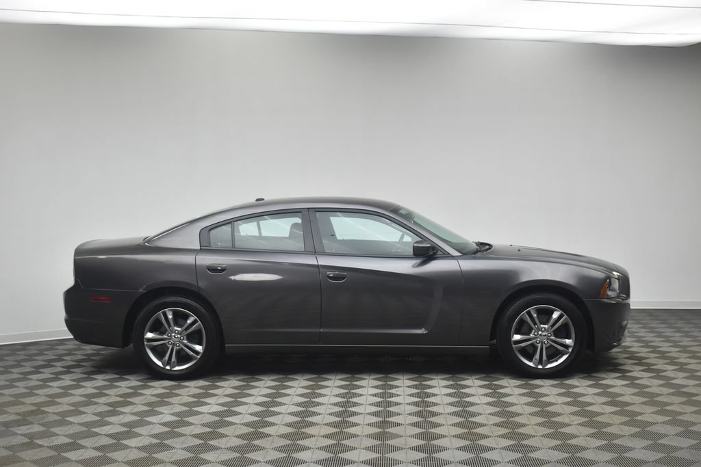 Used 2014 Dodge Charger SXT AWD/4WD image 9
