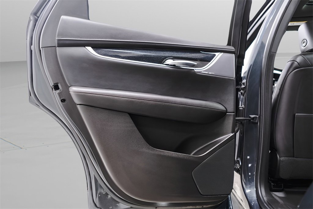 Used 2022 Cadillac XT5 Premium Luxury w/ LPO, Floor Liner Package image 30