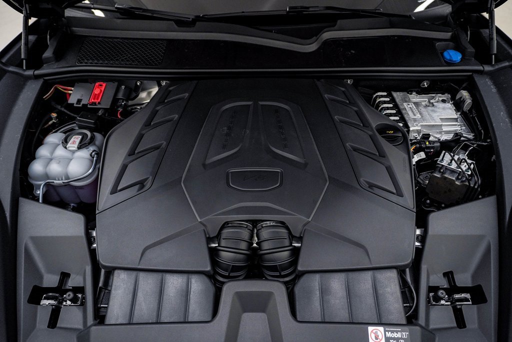 New 2026 Porsche Cayenne GTS image 29