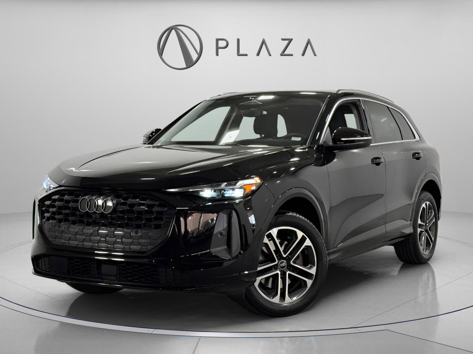 Used 2025 Audi Q5 Premium Plus w/ Premium Plus image 1