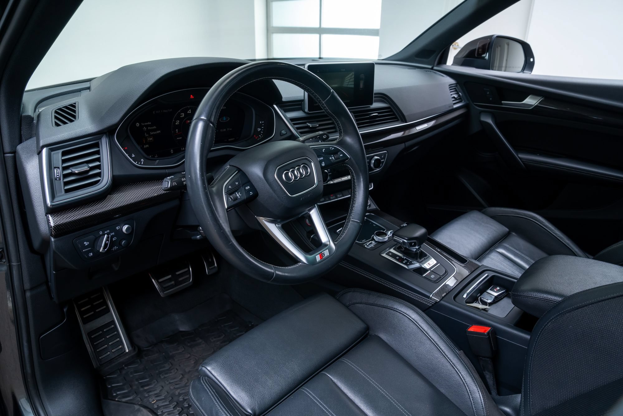 Used 2018 Audi SQ5 Prestige w/ Prestige Package AWD/4WD image 22