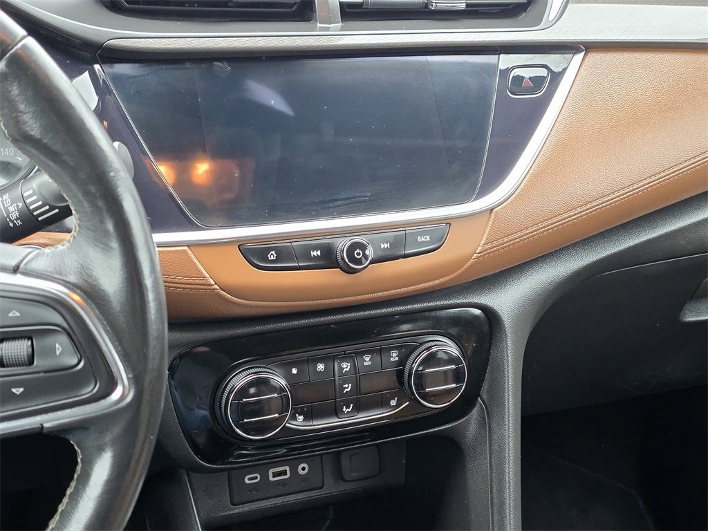 Used 2021 Buick Encore GX Essence w/ Experience Buick Package image 13