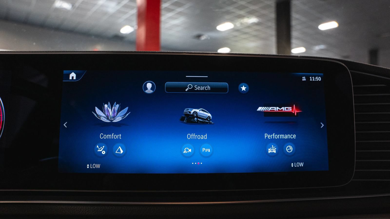 Used 2024 Mercedes-Benz GLE 53 AMG 4MATIC Coupe w/ Driver Assistance Package image 26
