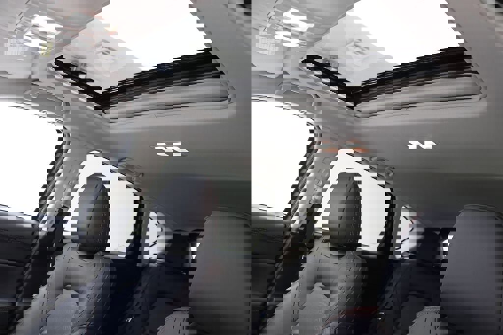 Used 2022 MAZDA CX-5 AWD 2.5 S w/ Premium Package image 16