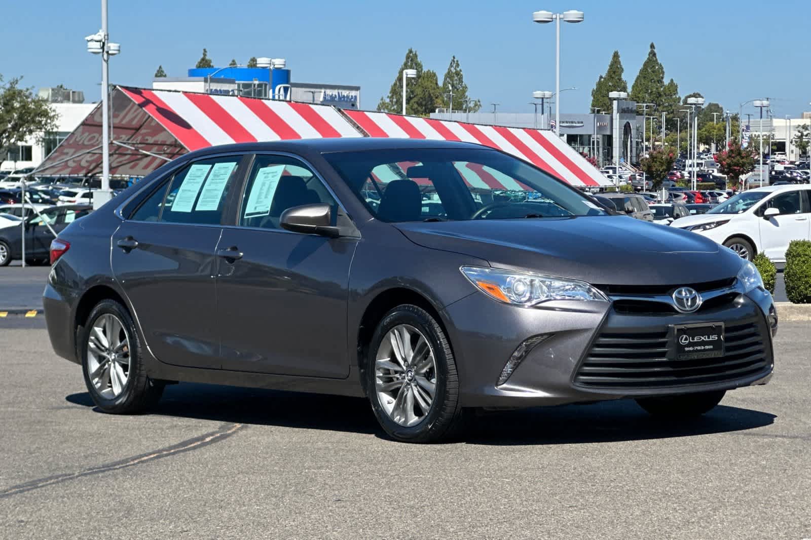 Used 2016 Toyota Camry LE FWD image 5