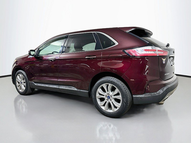 Used 2019 Ford Edge Titanium w/ Cold Weather Package AWD/4WD image 5