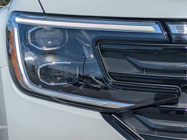 New 2026 Volkswagen Atlas Cross Sport SEL R-Line image 10