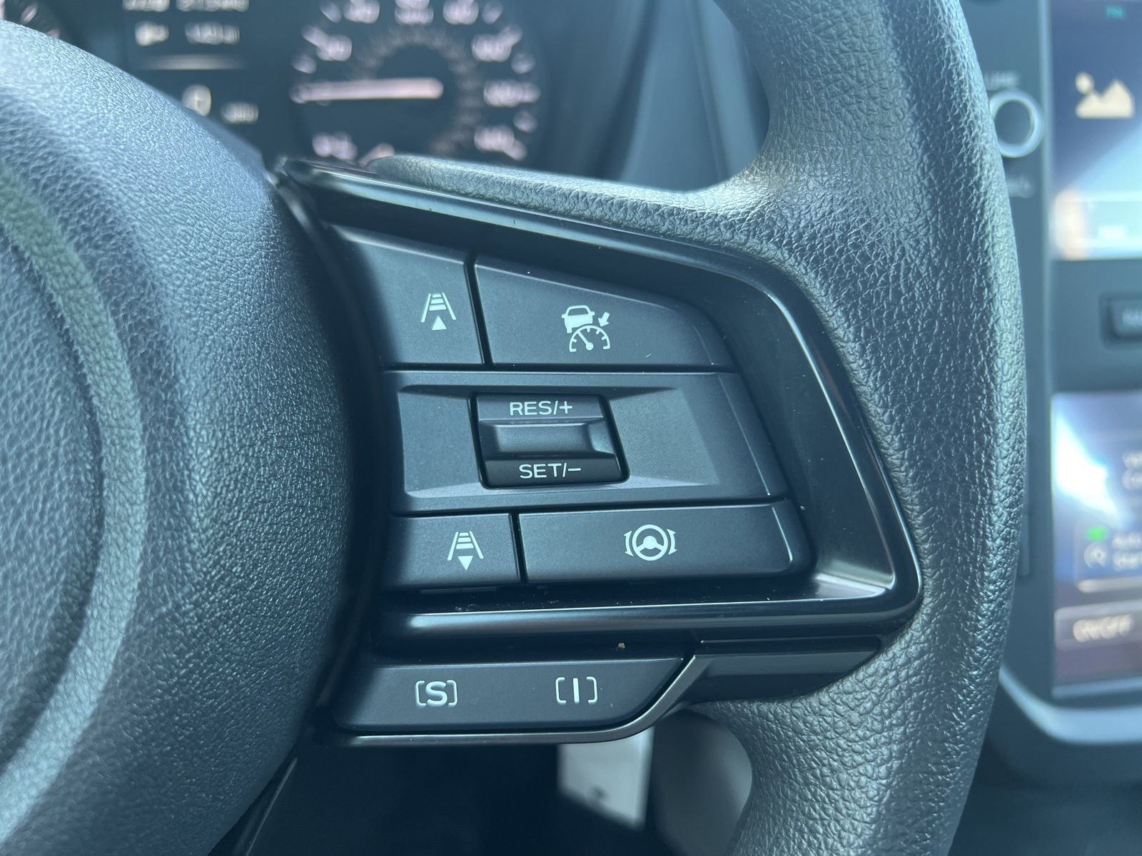 Used 2025 Subaru Forester AWD/4WD image 14