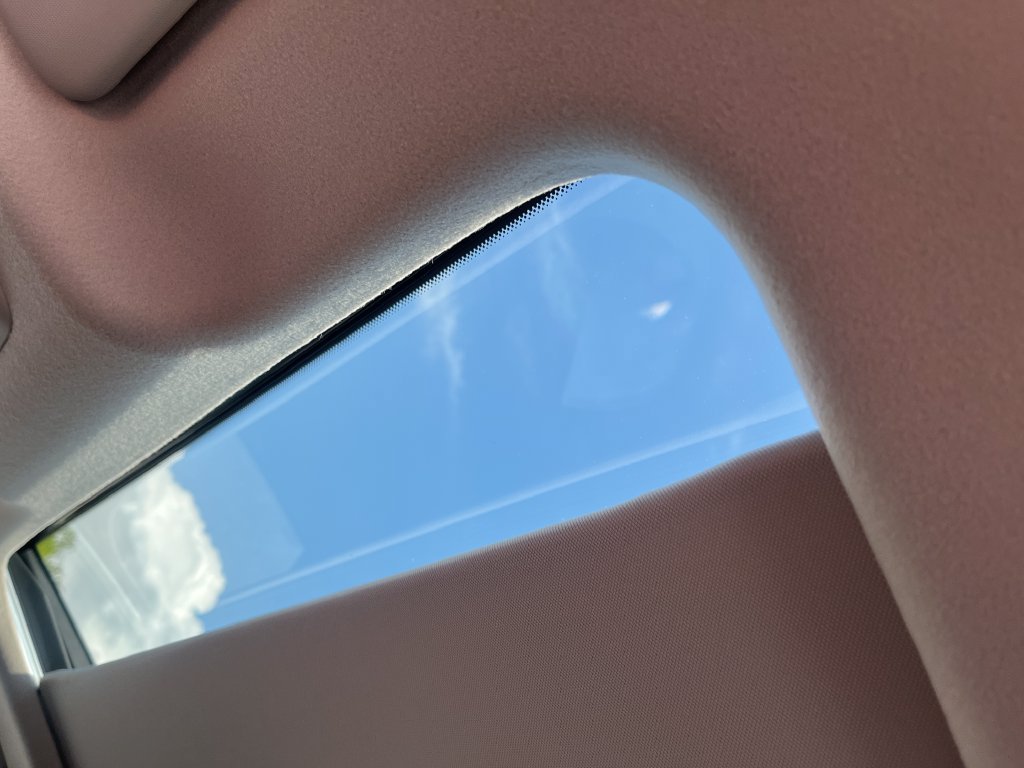 New 2027 Nissan Kicks SR w/ SR Premium Package FWD image 22