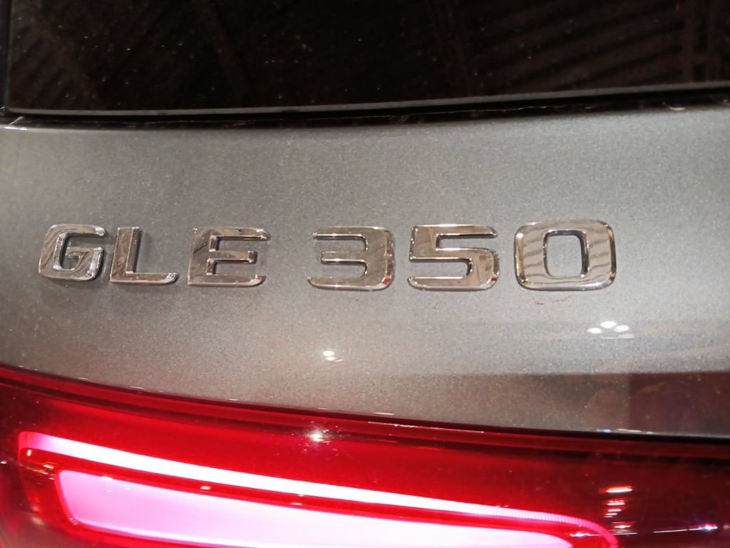 Used 2024 Mercedes-Benz GLE 350 4MATIC image 13