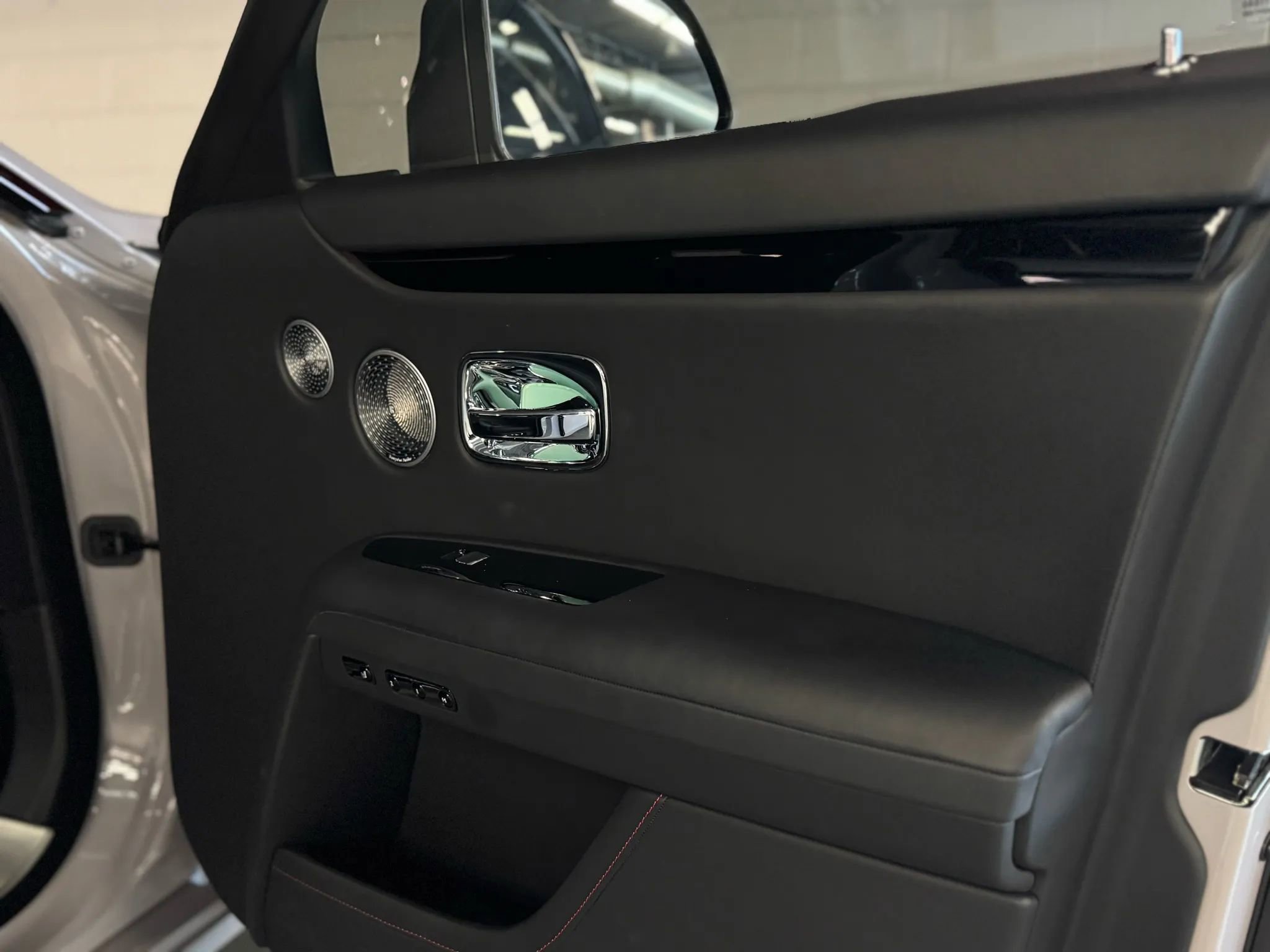 Used 2022 Rolls-Royce Ghost image 57