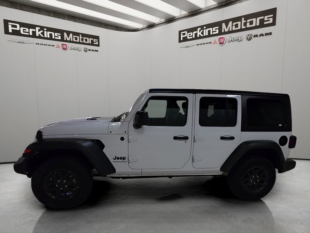 Used 2024 Jeep Wrangler Sport S image 6