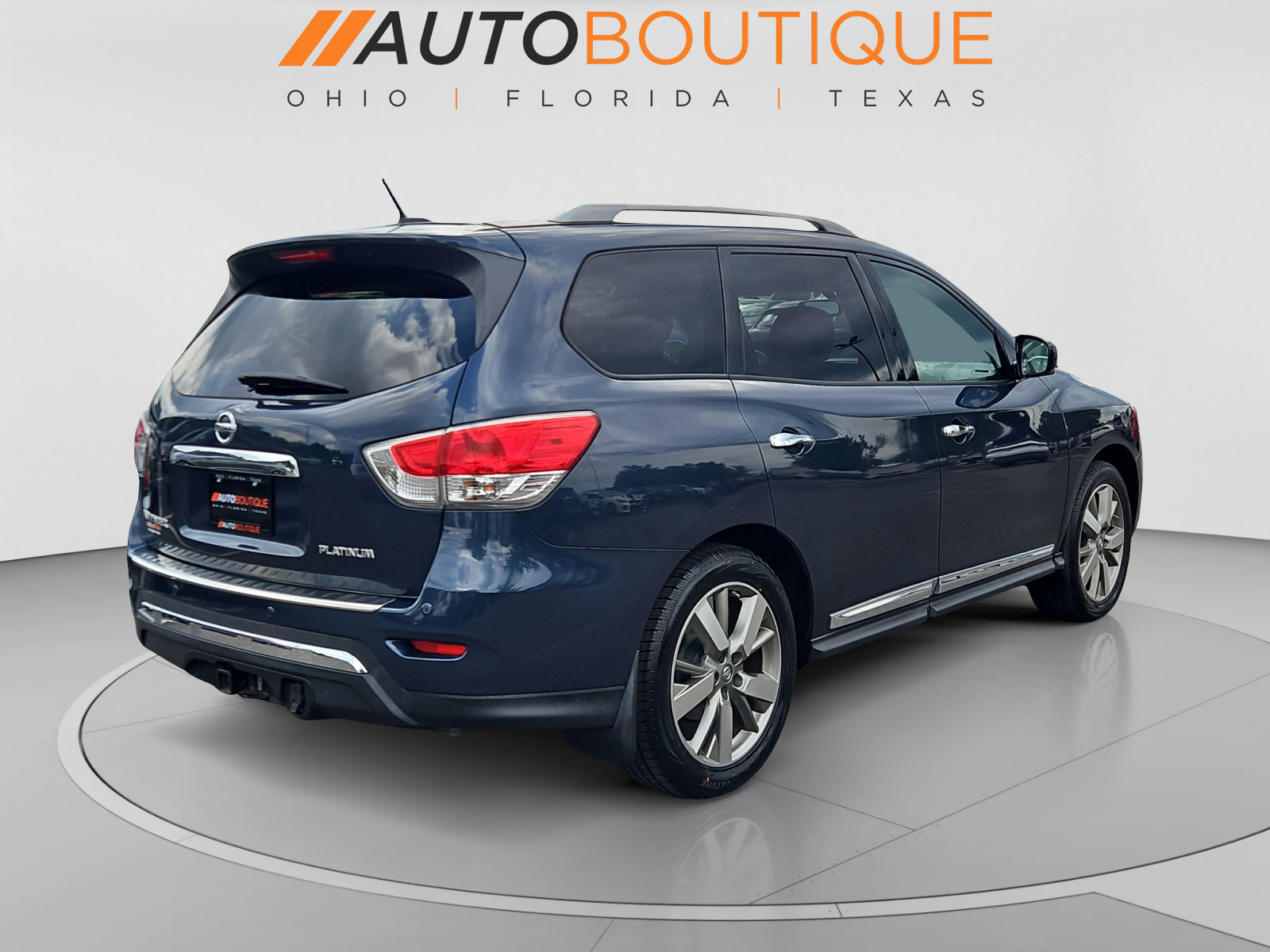 Used 2016 Nissan Pathfinder Platinum FWD image 5