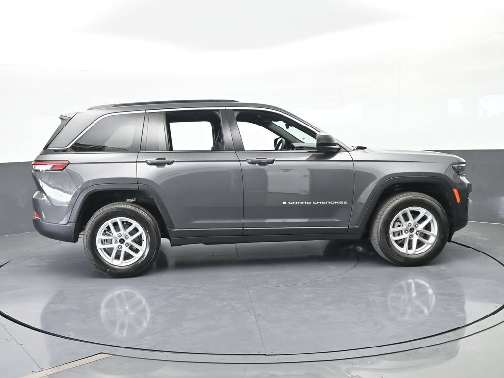 New 2026 Jeep Grand Cherokee Laredo X AWD/4WD image 7