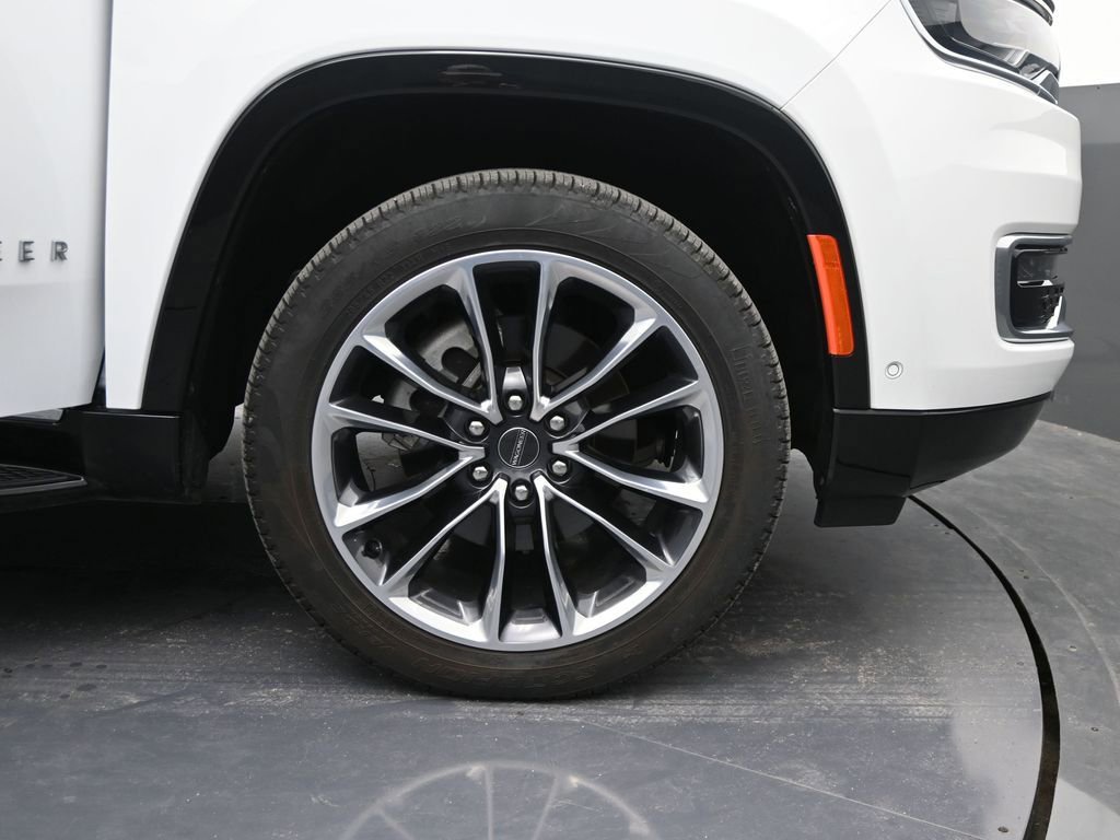 Used 2024 Jeep Wagoneer Series II w/ Premium Group I image 43