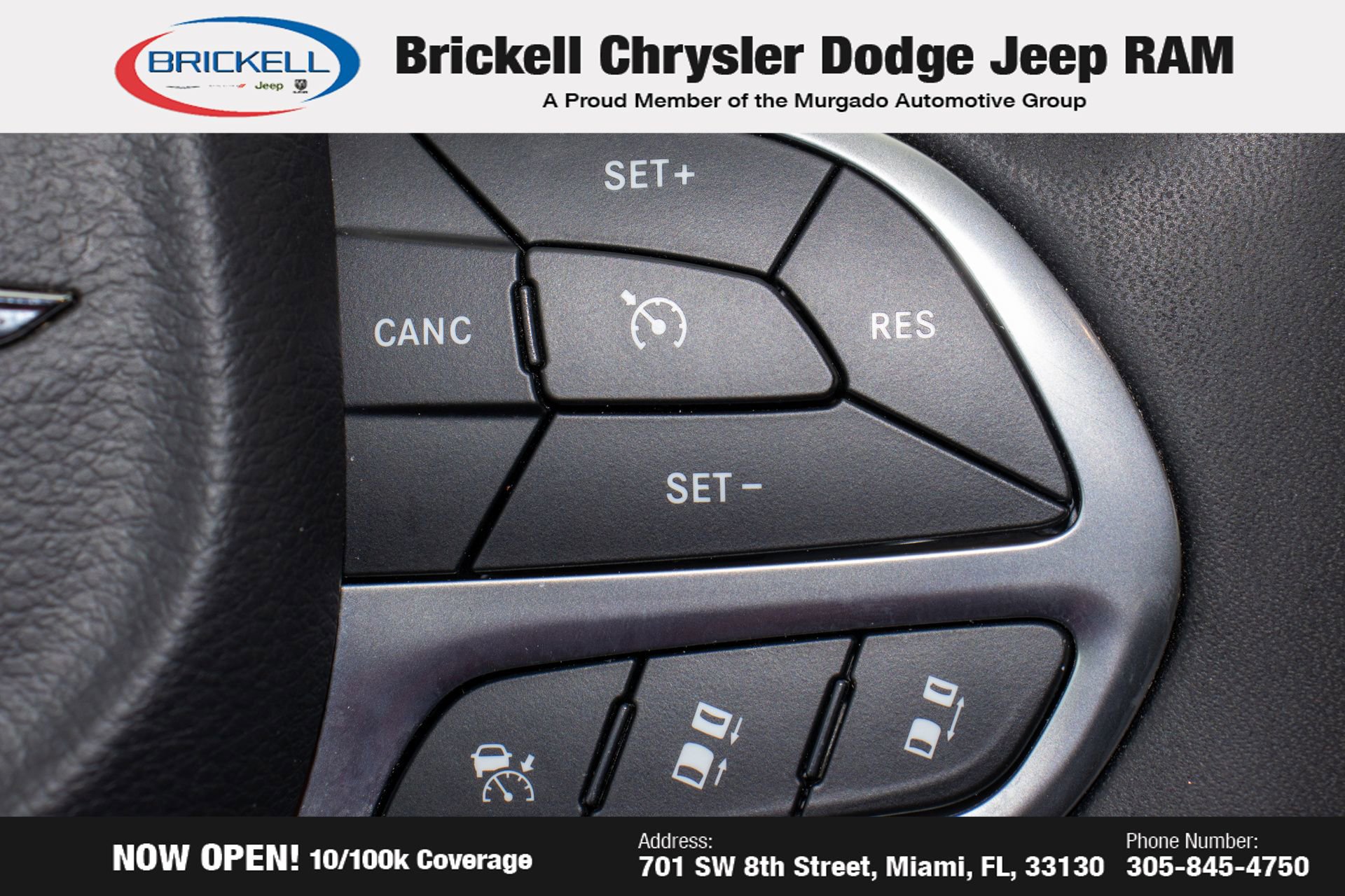 Used 2024 Chrysler Pacifica Touring-L image 29