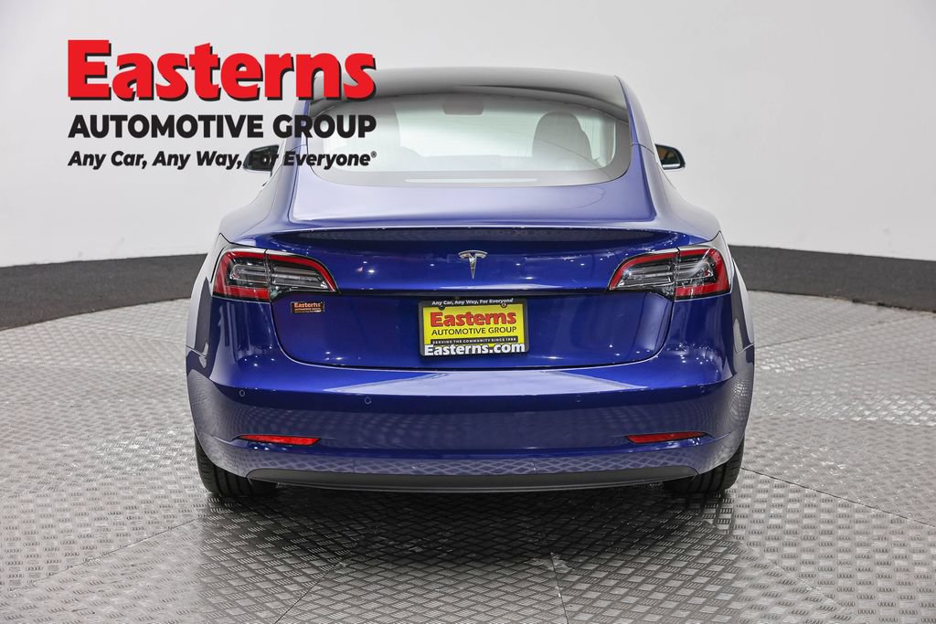 Used 2020 Tesla Model 3 Standard Range RWD image 8