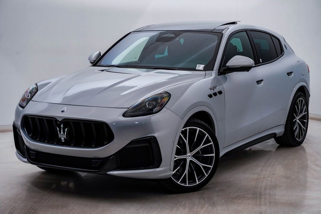 Certified 2024 Maserati Grecale Trofeo image 3