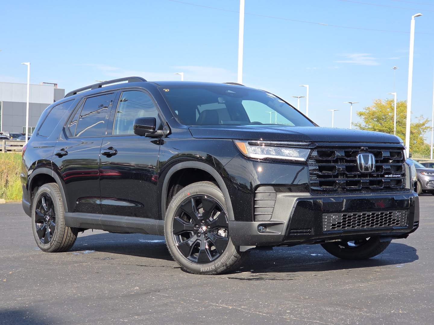 New 2026 Honda Pilot Black Edition image 2