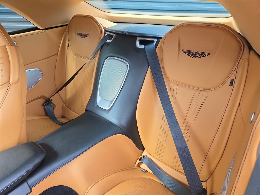 Used 2019 Aston Martin DB11 Volante image 18