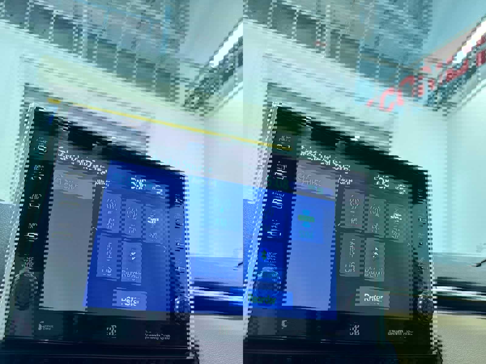 Used 2022 Toyota RAV4 Limited image 24