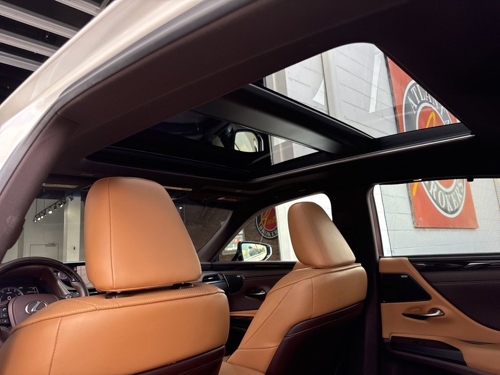 Used 2020 Lexus ES 350 Ultra Luxury image 11