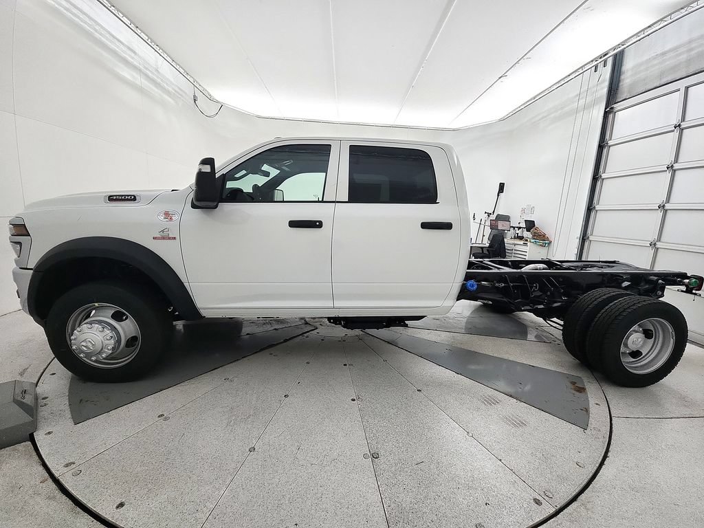 New 2026 RAM 4500 Tradesman w/ Chrome Appearance Group AWD/4WD image 5