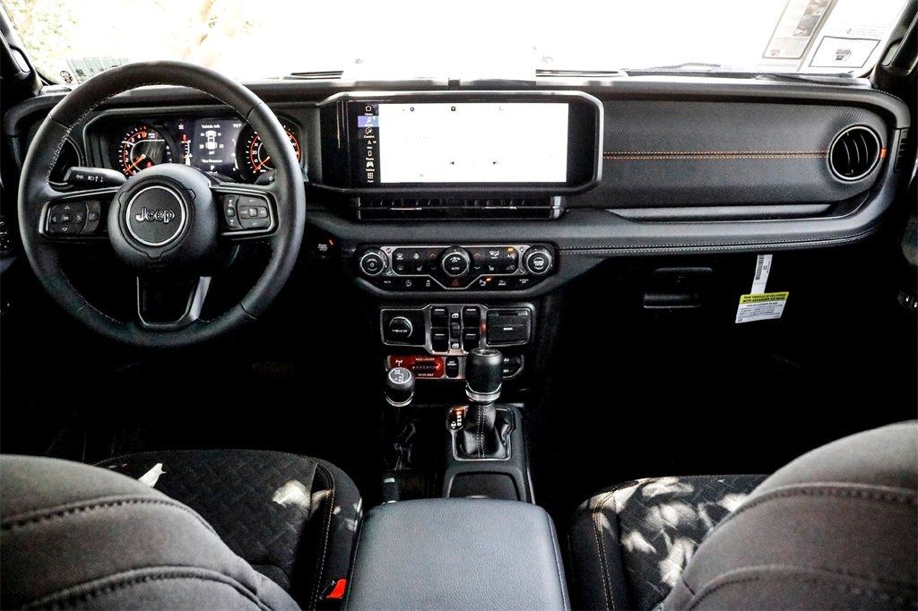 New 2025 Jeep Gladiator Mojave w/ Safety Group image 22