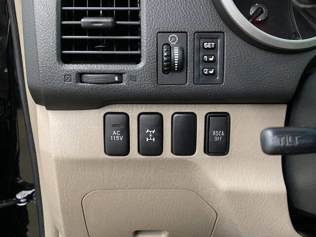 Used 2007 Toyota 4Runner Limited image 14