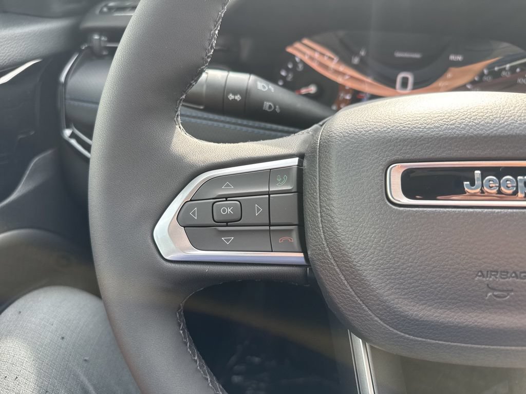 New 2026 Jeep Compass Latitude AWD/4WD image 11