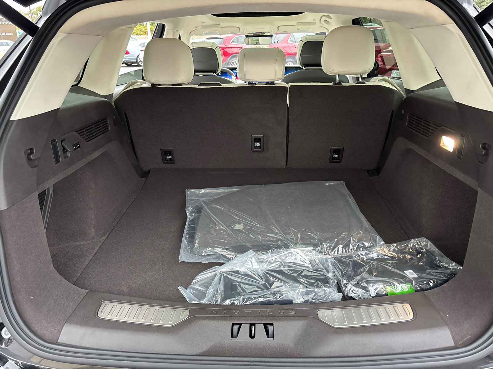 New 2026 Lincoln Nautilus Black Label image 9