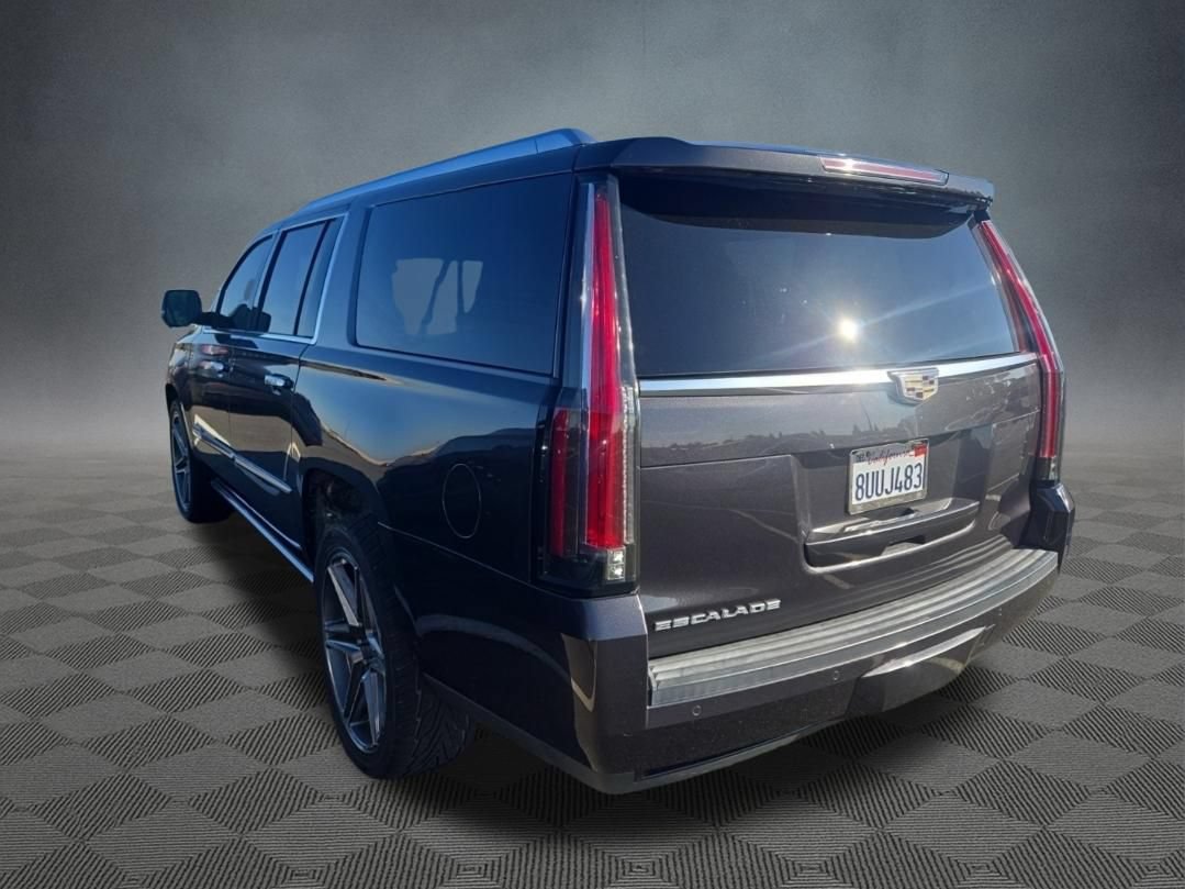 Used 2016 Cadillac Escalade ESV Platinum AWD/4WD image 4