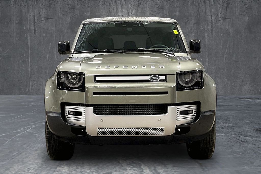 Used 2025 Land Rover Defender 110 S image 2