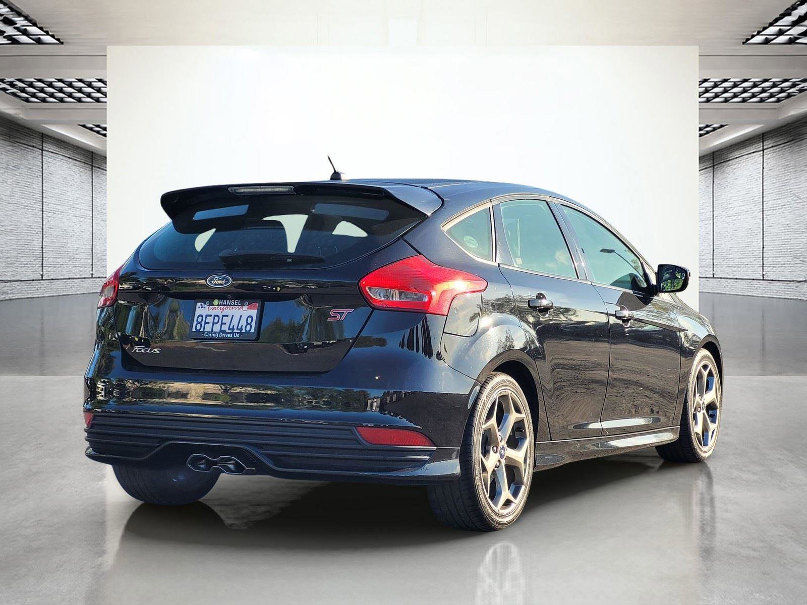 Used 2018 Ford Focus ST image 6