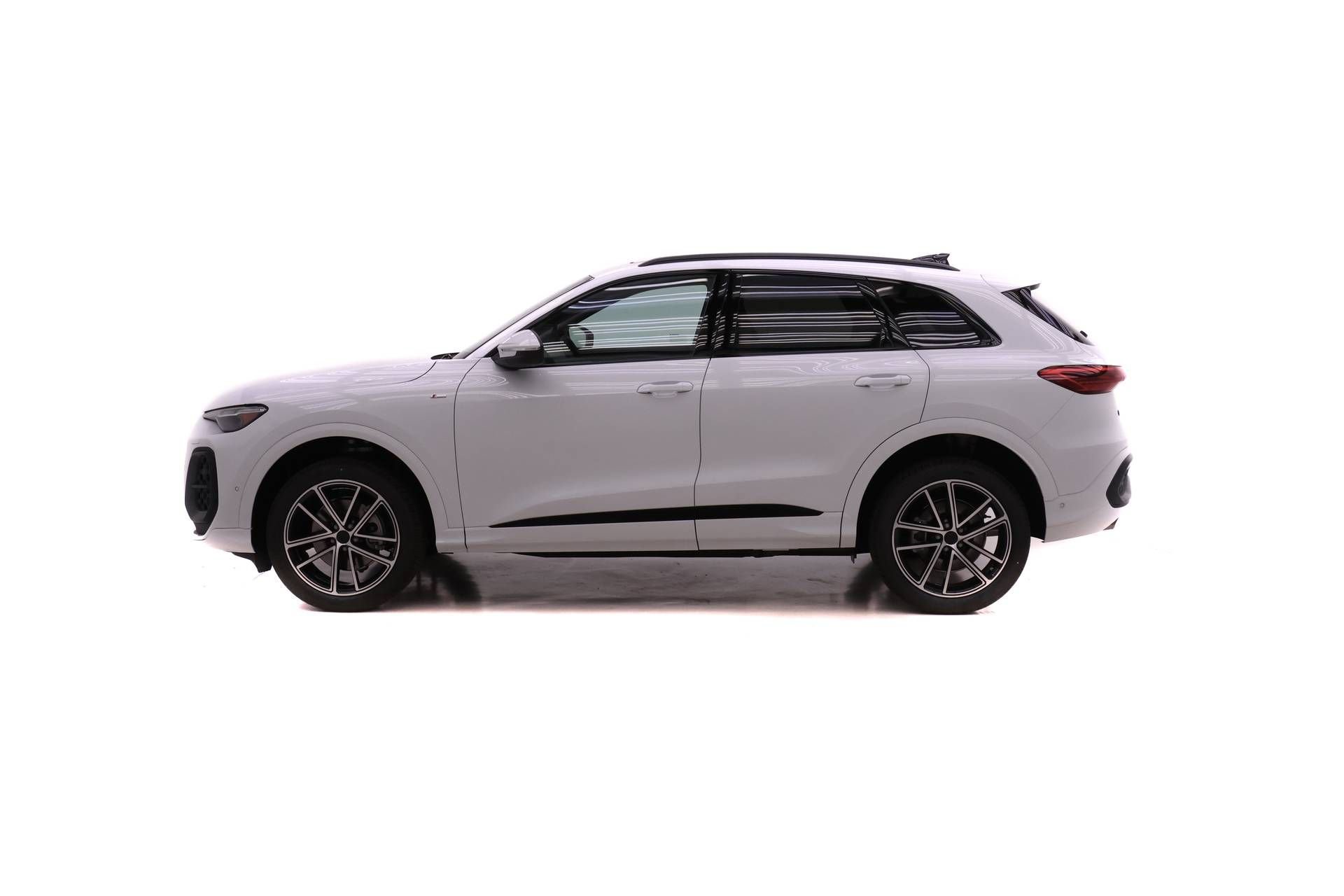 New 2026 Audi Q5 Premium Plus AWD/4WD image 3