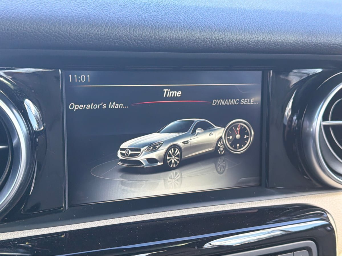 Used 2020 Mercedes-Benz SLC 300 w/ Premium Package image 20