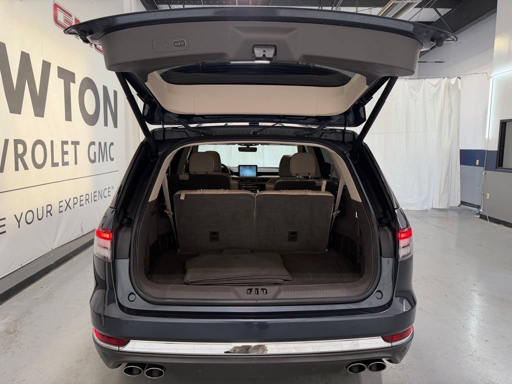 Used 2021 Lincoln Aviator Reserve w/ Elements Package Plus AWD/4WD image 35