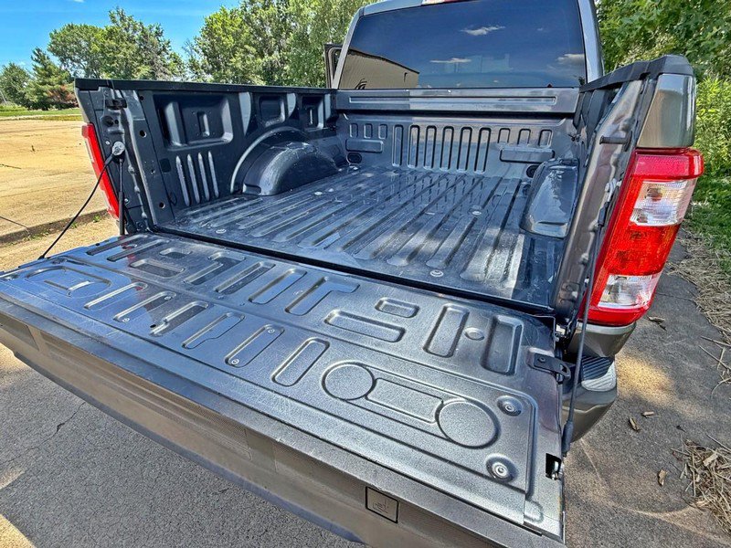 Used 2022 Ford F150 XL w/ STX Appearance Package RWD image 12