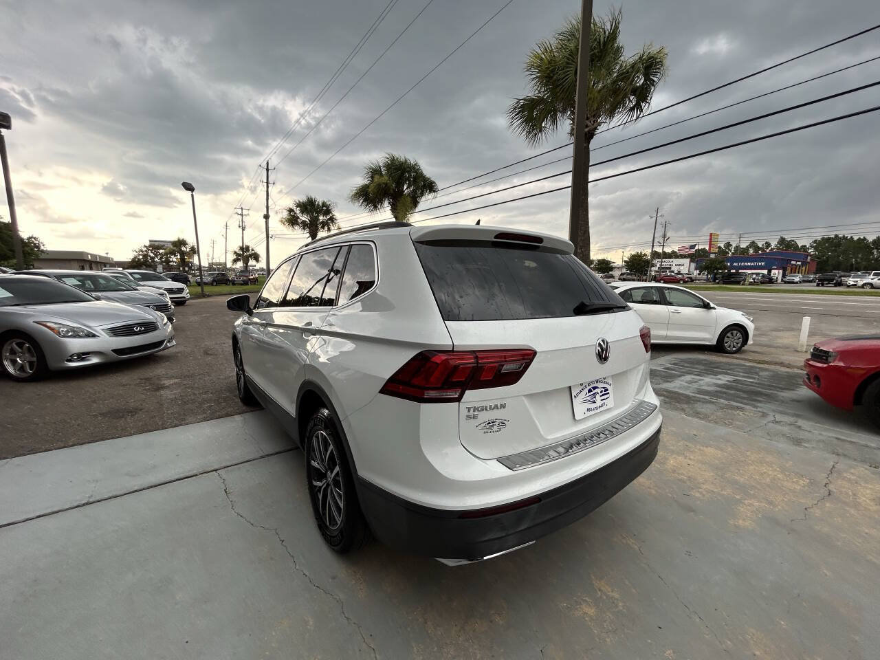Used 2019 Volkswagen Tiguan SE FWD image 6
